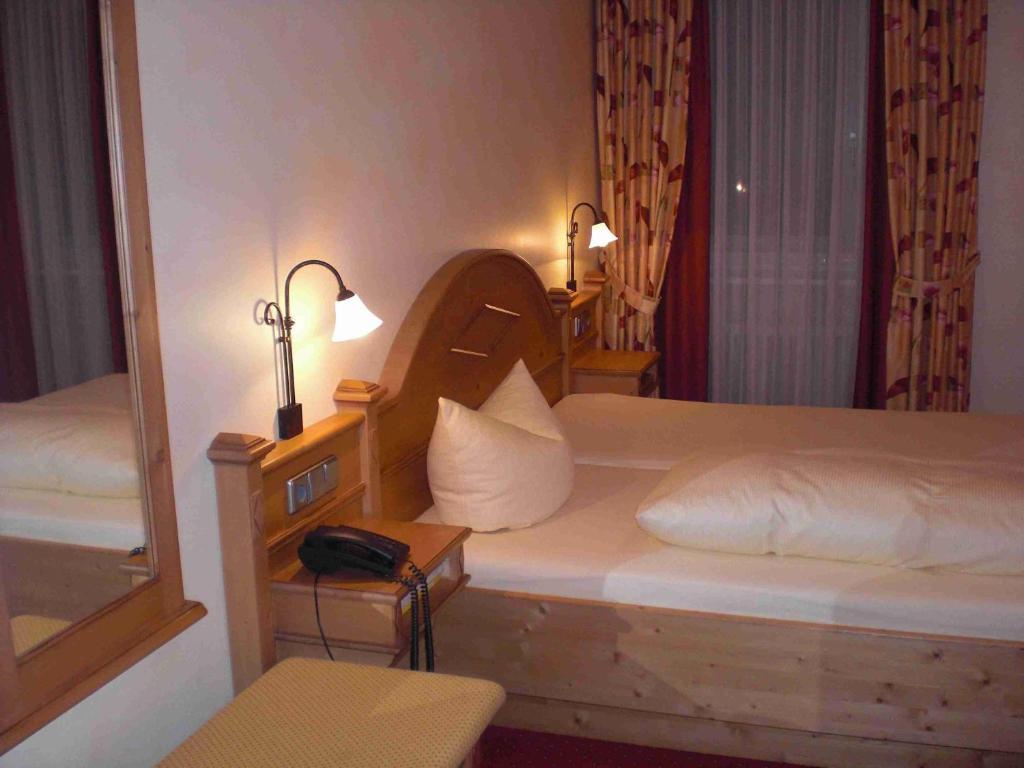 Hotel-Restaurant Schieble Kenzingen Oda fotoğraf