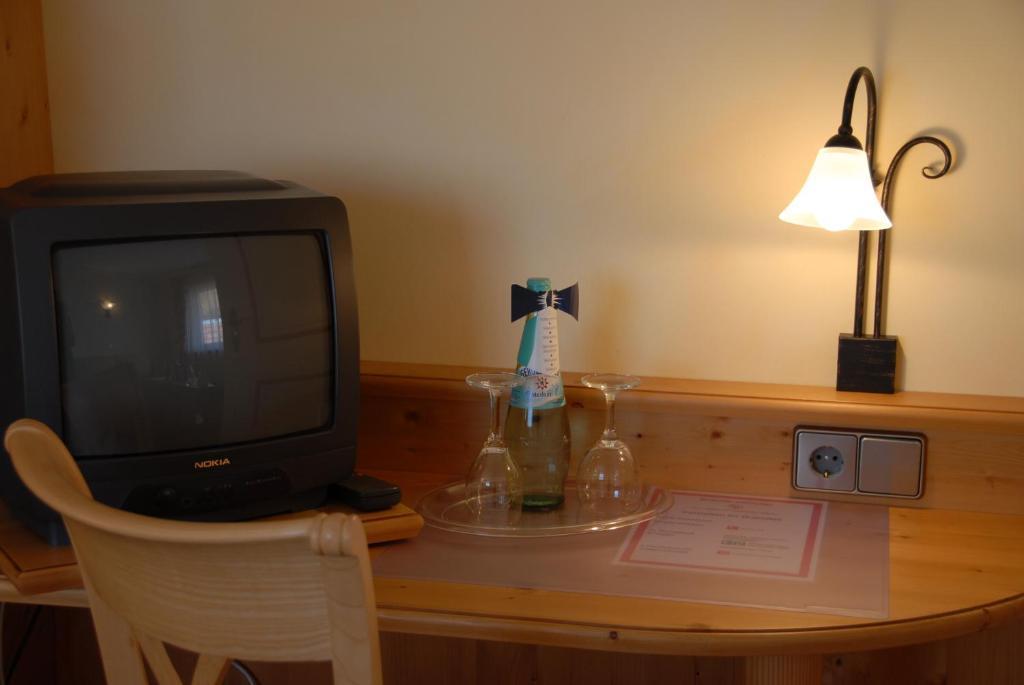 Hotel-Restaurant Schieble Kenzingen Oda fotoğraf